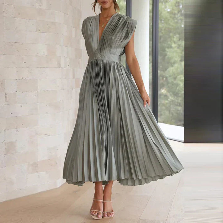 Haven | Maxi Dress with V-Neck and Pleats