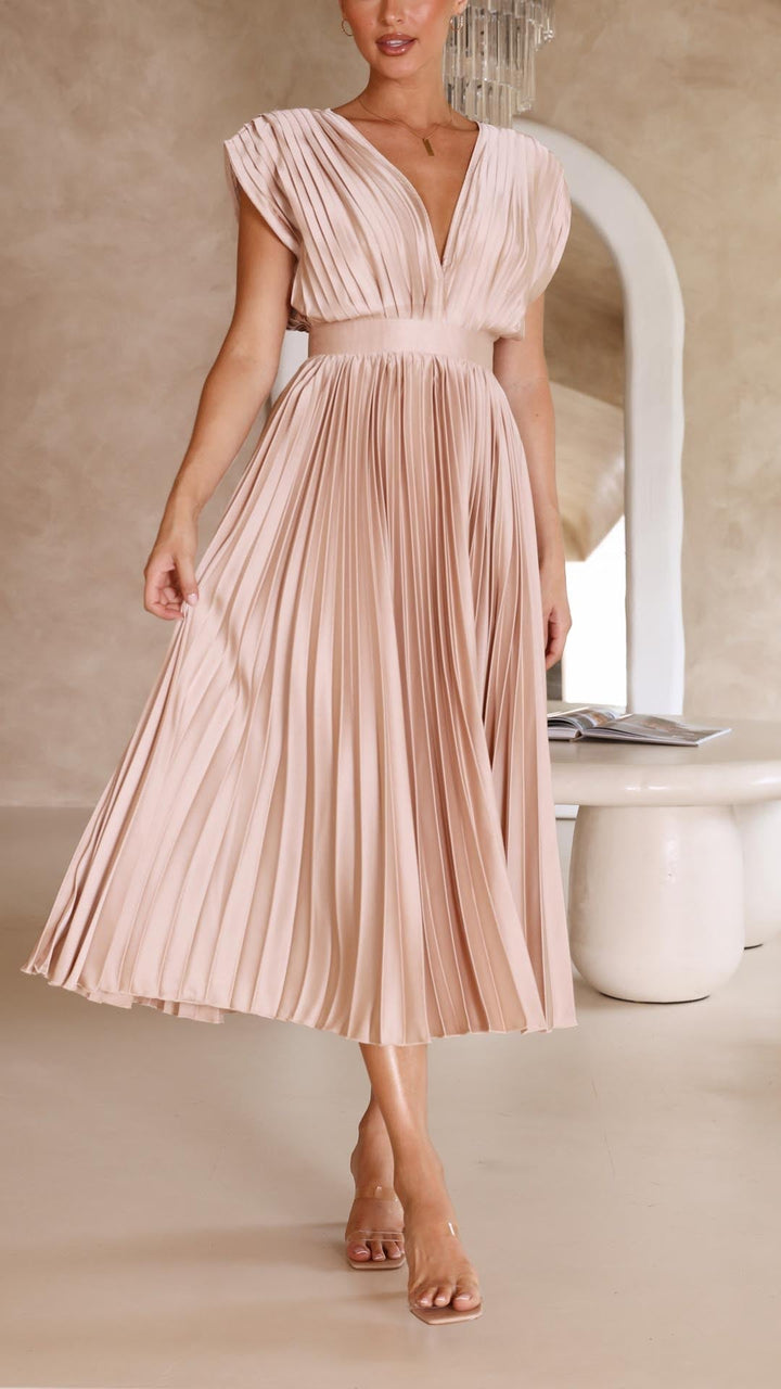 Kensley | Pleated Maxi Dress