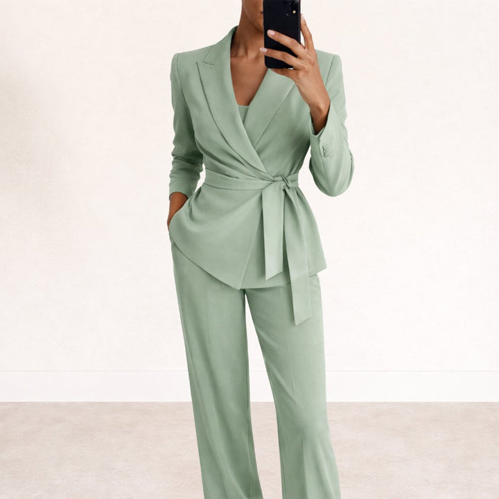 Retha | Wrap Suit