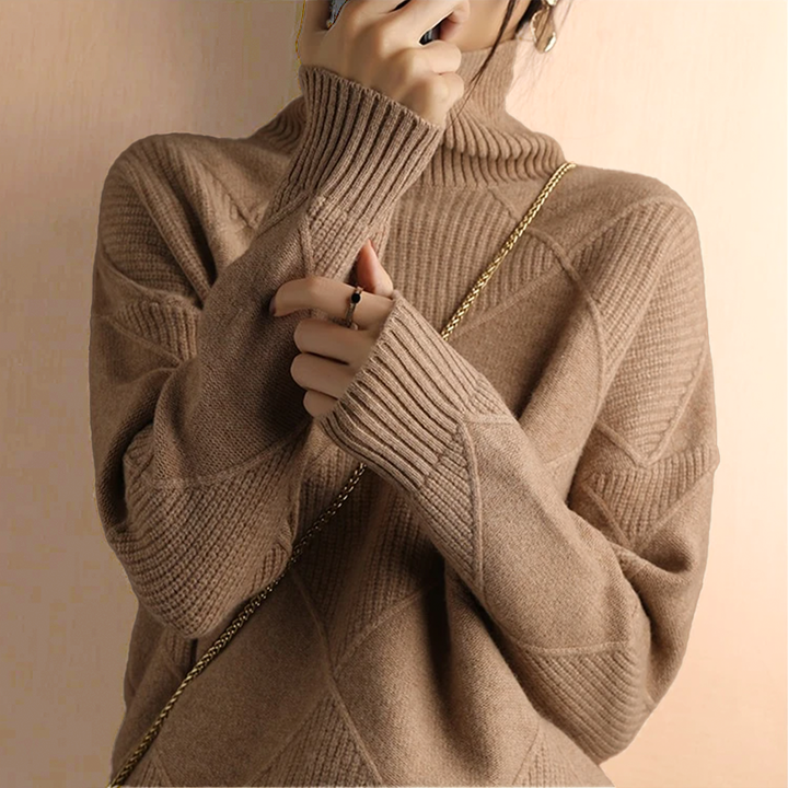 Kiara | Soft knit turtleneck sweater