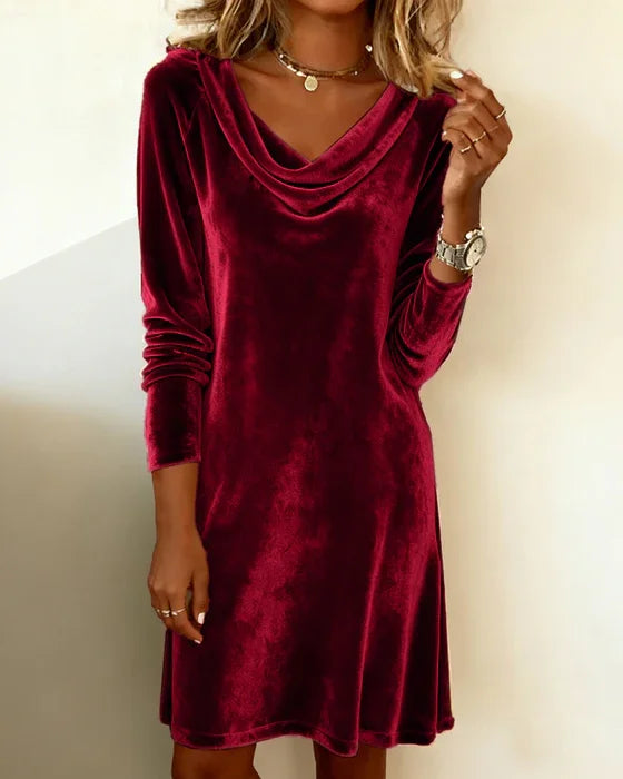 Lavone | Loose Fitting Velvet Dress
